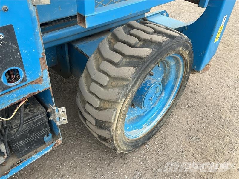 Genie GS-5390 Scissor lifts