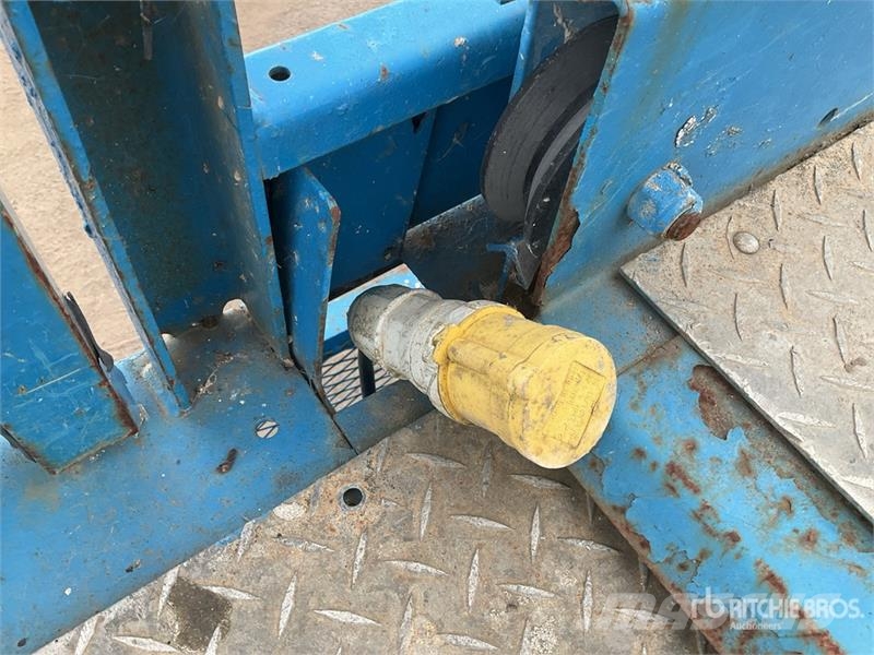 Genie GS-5390 Scissor lifts