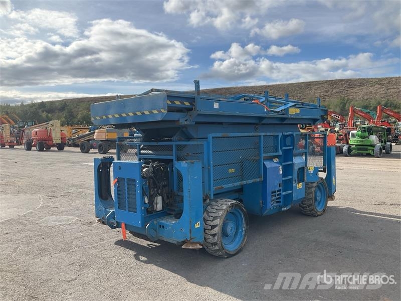 Genie GS-5390 Diesel Scissor Lift (Inoperable) Ollós emelők