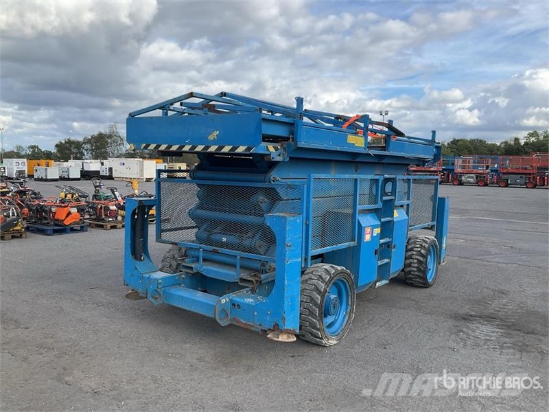 Genie GS-5390 Diesel Scissor Lift (Inoperable) Ollós emelők