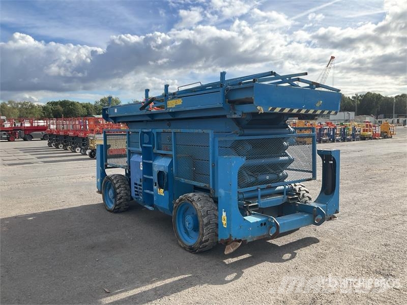 Genie GS-5390 Diesel Scissor Lift (Inoperable) Ollós emelők