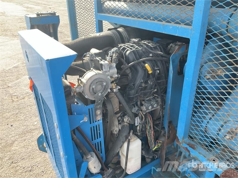 Genie GS-5390 Diesel Scissor Lift (Inoperable) Ollós emelők