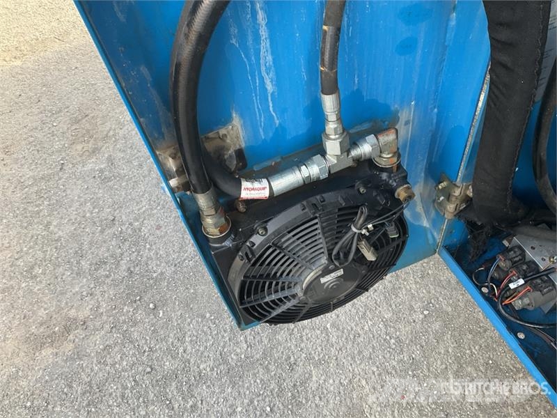 Genie GS-5390 Diesel Scissor Lift (Inoperable) Ollós emelők