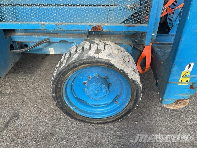Genie GS-5390 Diesel Scissor Lift (Inoperable) Ollós emelők