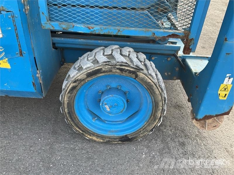 Genie GS-5390 Diesel Scissor Lift (Inoperable) Ollós emelők