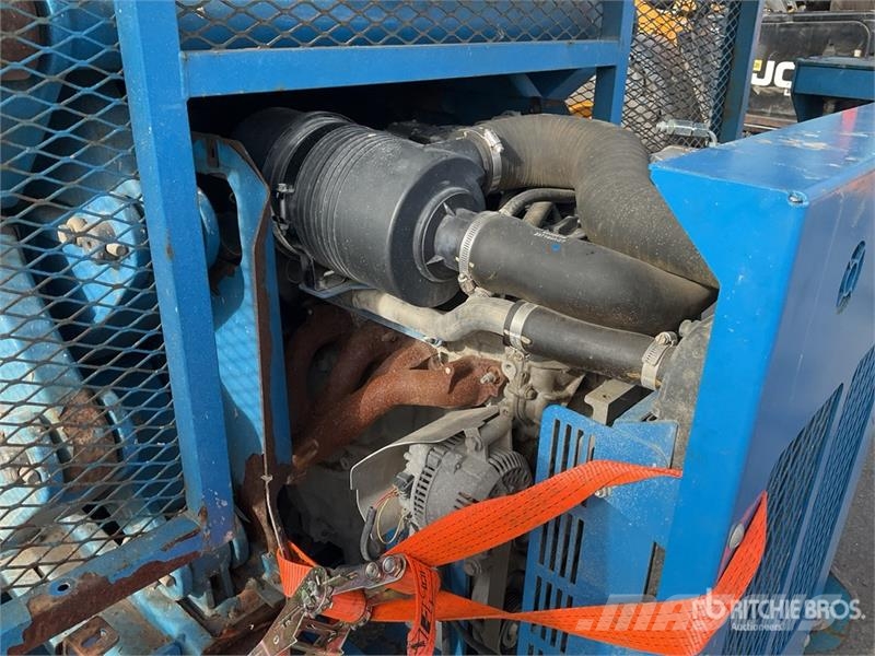 Genie GS-5390 Diesel Scissor Lift (Inoperable) Ollós emelők