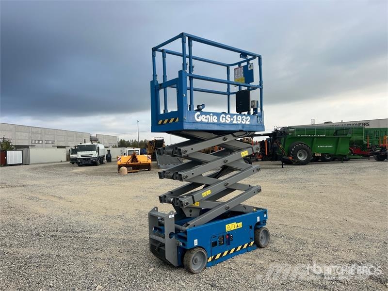 Genie GS1932 Electric Scissor Lift Scissor lifts