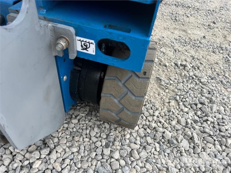 Genie GS1932 Electric Scissor Lift Scissor lifts