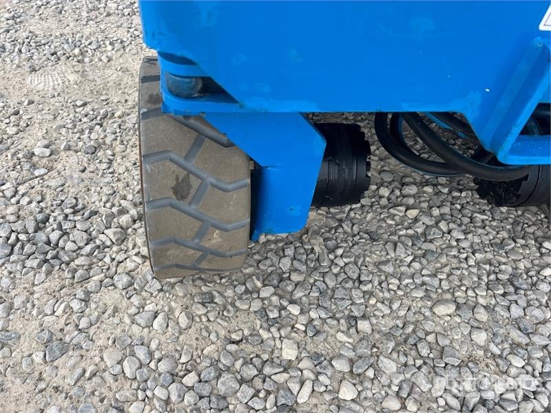 Genie GS1932 Electric Scissor Lift Scissor lifts
