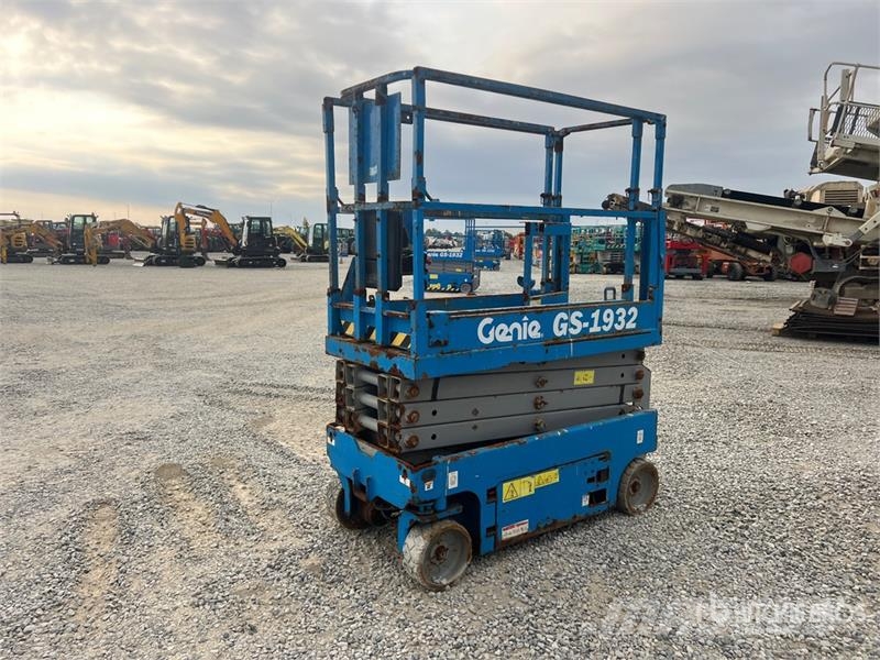Genie GS1932 Electric Scissor Lift Scissor lifts