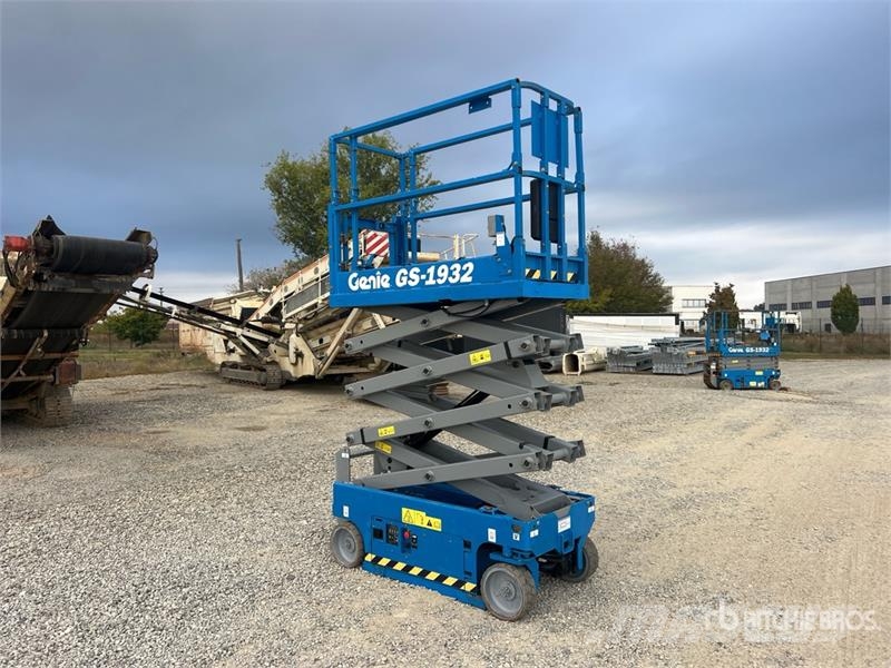 Genie GS1932 Electric Scissor Lift Scissor lifts