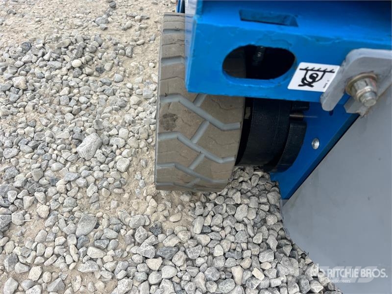 Genie GS1932 Electric Scissor Lift Scissor lifts