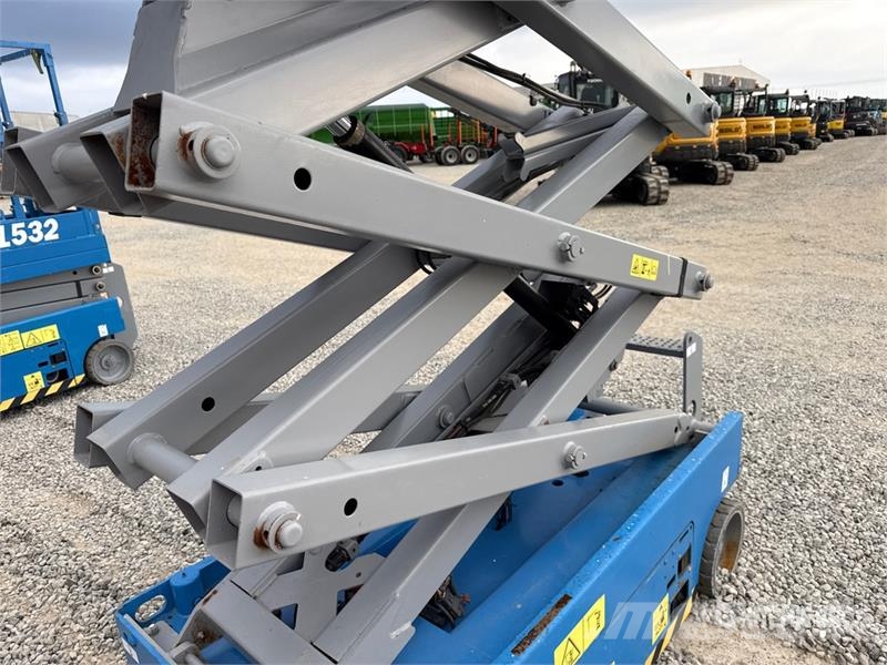 Genie GS1932 Scissor Lift Scissor lifts