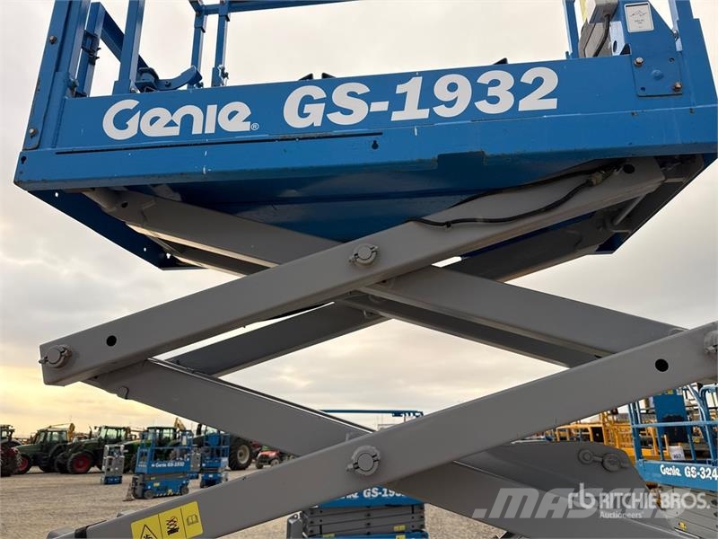 Genie GS1932 Scissor Lift Scissor lifts
