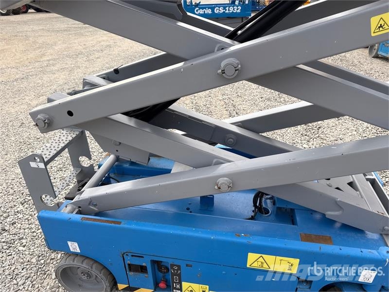 Genie GS1932 Scissor Lift Scissor lifts