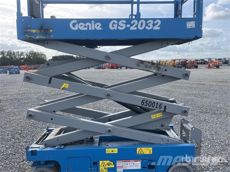 Genie GS2032 Electric Scissor Lift Šķerveida pacēlāji