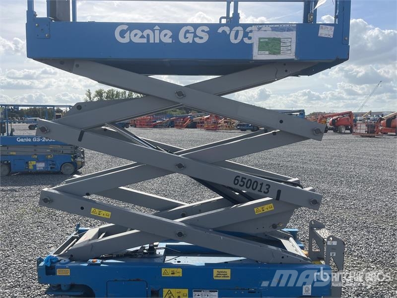 Genie GS2032 Electric Scissor Lift Nůžková zvedací plošina