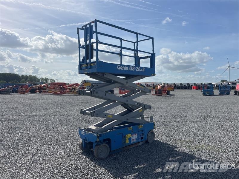 Genie GS2032 Electric Scissor Lift Nůžková zvedací plošina