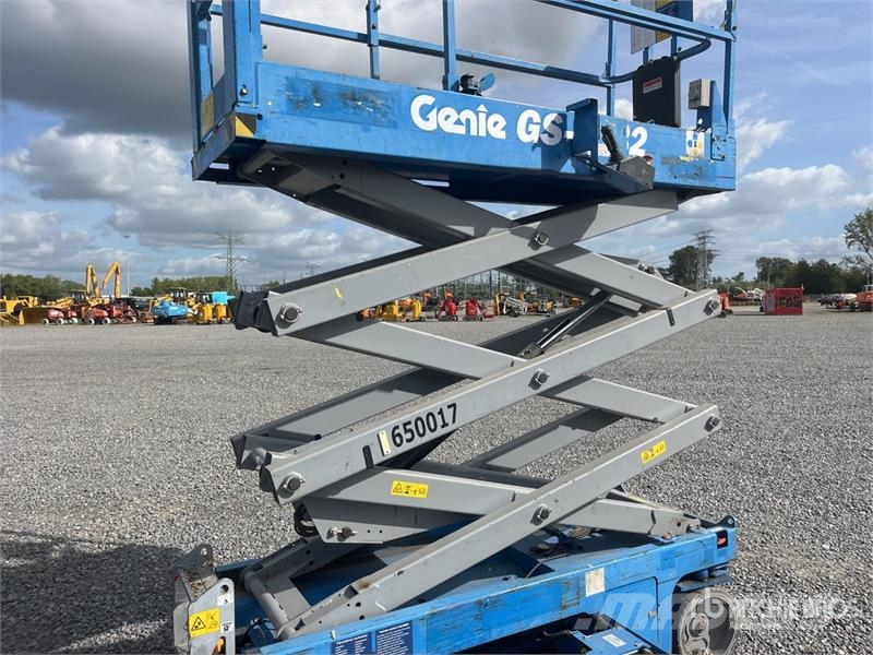 Genie GS2032 Electric Scissor Lift Šķerveida pacēlāji