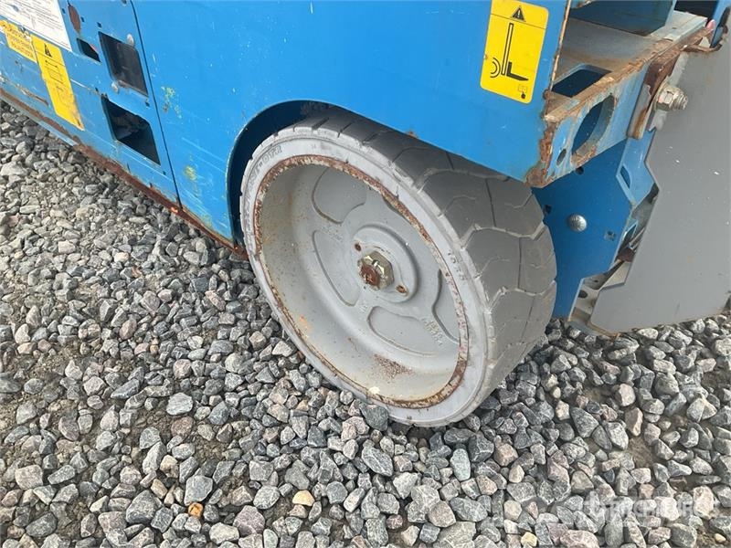 Genie GS2632 Electric Scissor Lift 가위형 리프트