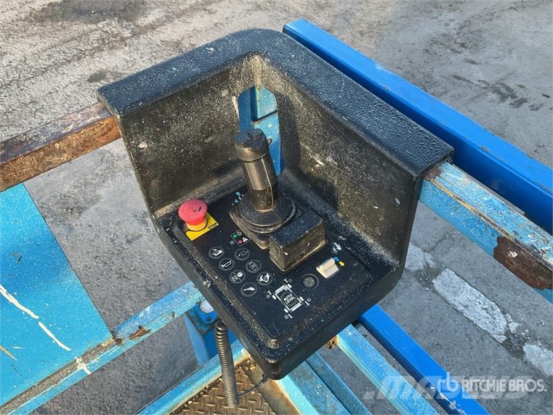 Genie GS2669 RT 4x4 Diesel Scissor Lift Ollós emelők