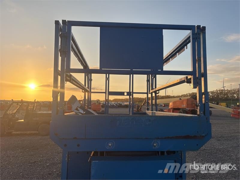 Genie GS2669DC Electric Scissor Lift Šķerveida pacēlāji