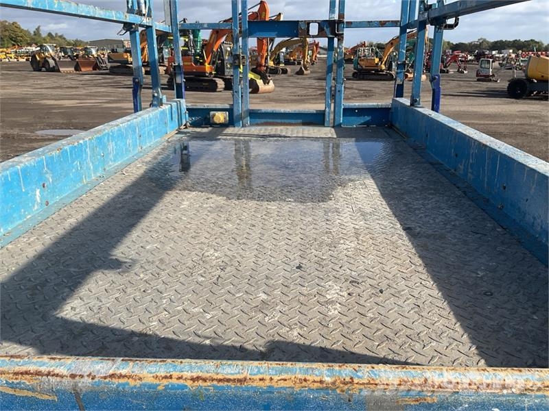 Genie GS2669RT 4x4 Diesel Scissor Lift Ollós emelők