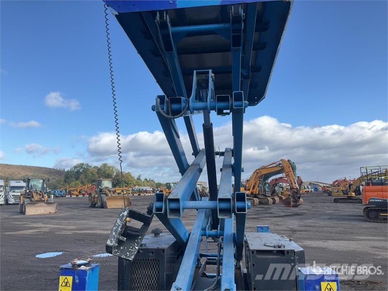 Genie GS2669RT 4x4 Diesel Scissor Lift Ollós emelők