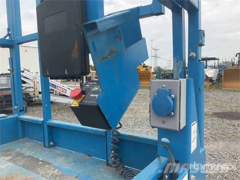 Genie GS3246 Electric Scissor Lift Schaarhoogwerkers