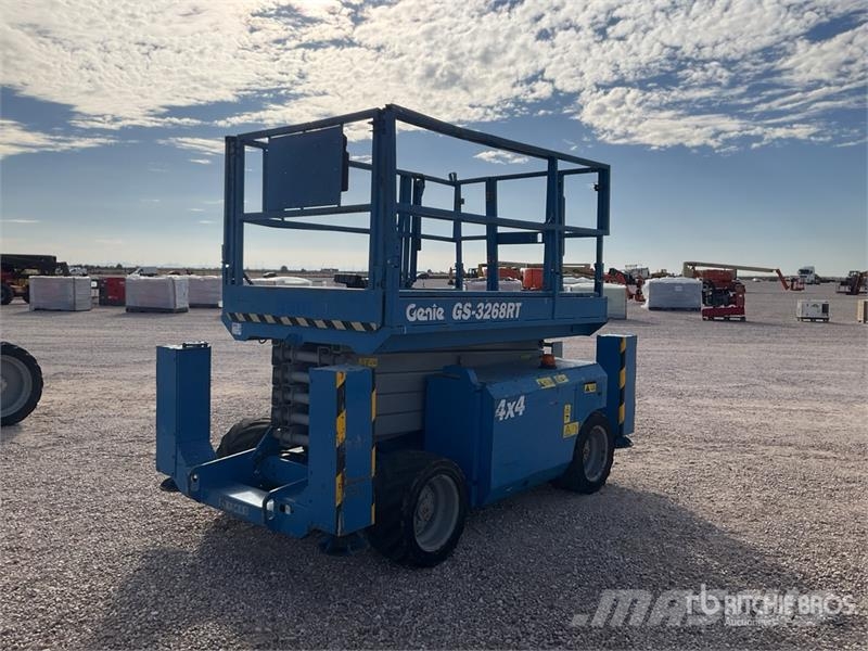 Genie GS3268RT 4x4 Diesel Scissor Lift Scissor lifts