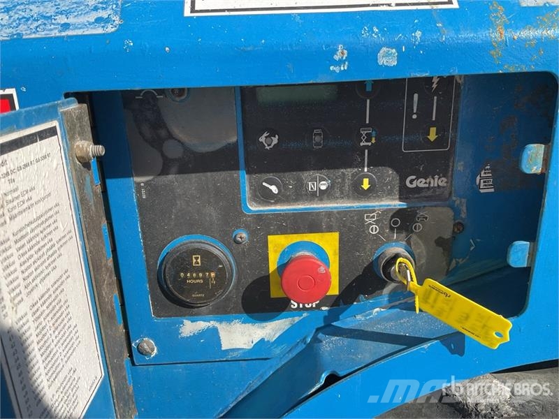 Genie GS3268RT 4x4 Diesel Scissor Lift Scissor lifts