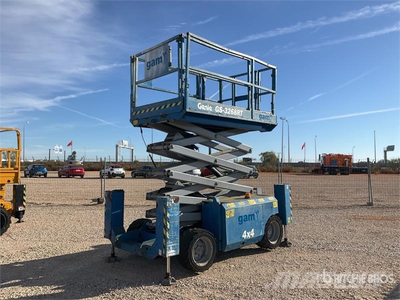 Genie GS3268RT 4x4 Diesel Scissor Lift Scissor lifts