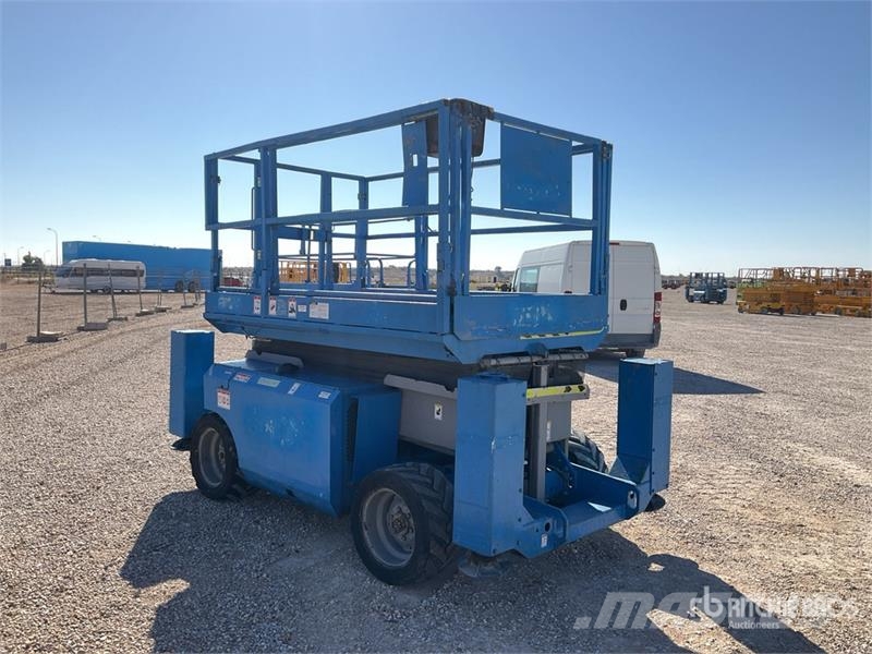 Genie GS3268RT 4x4 Diesel Scissor Lift Scissor lifts