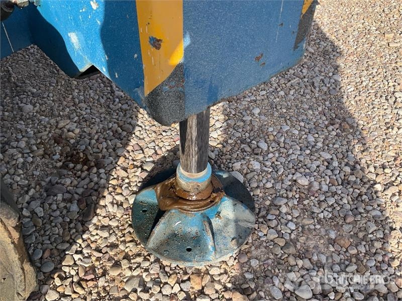 Genie GS3268RT 4x4 Diesel Scissor Lift Scissor lifts