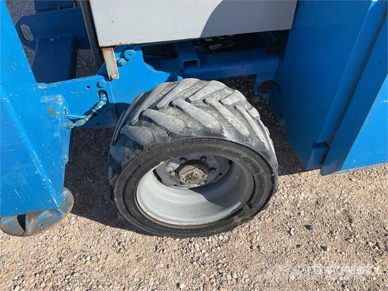 Genie GS3268RT 4x4 Diesel Scissor Lift Scissor lifts