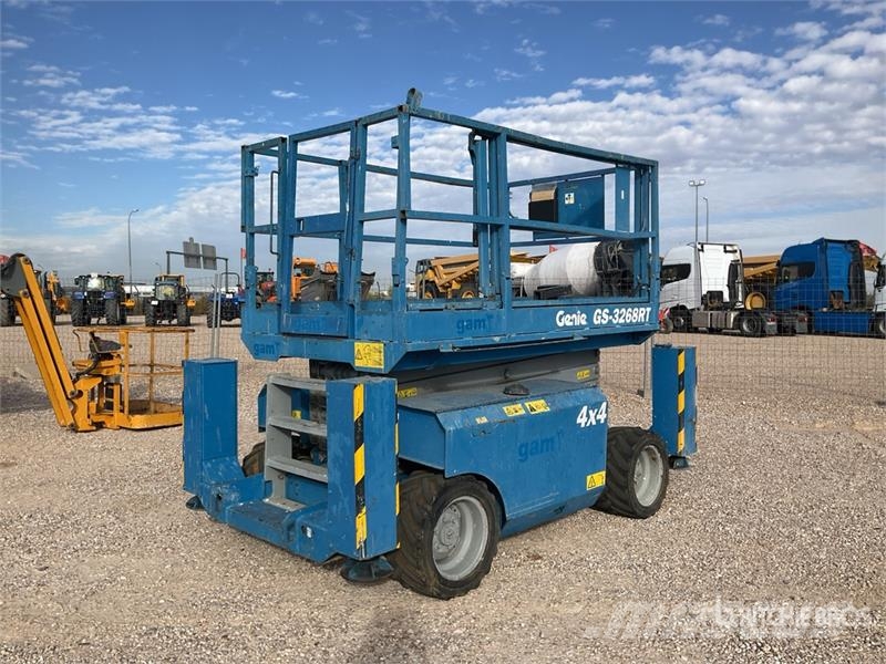 Genie GS3268RT 4x4 Diesel Scissor Lift Scissor lifts