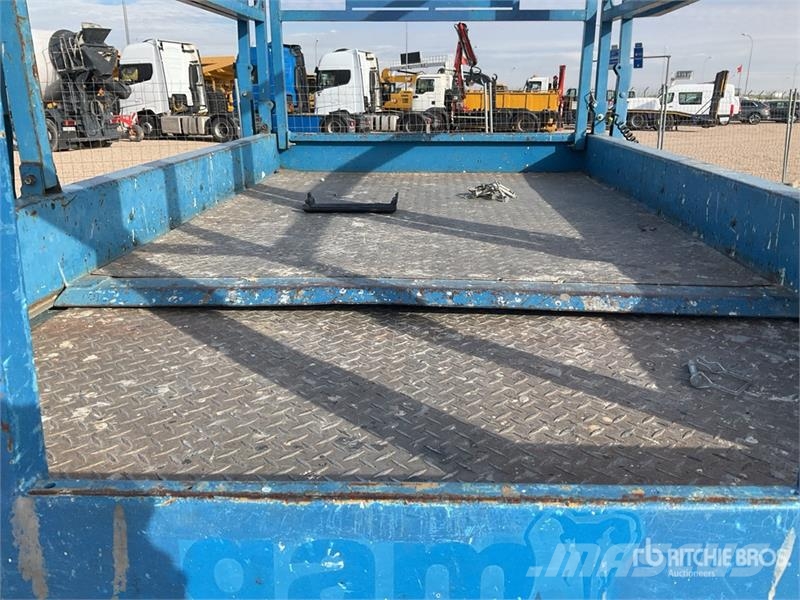Genie GS3268RT 4x4 Diesel Scissor Lift Scissor lifts