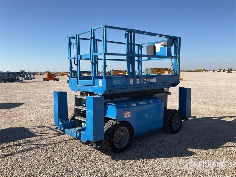 Genie GS3268RT 4x4 Diesel Scissor Lift Scissor lifts