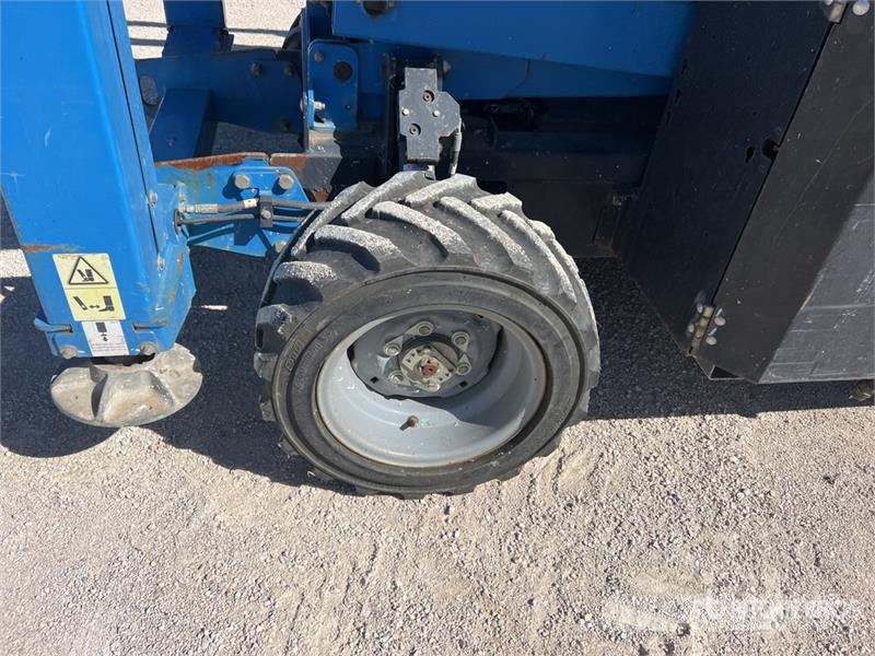 Genie GS3369RT 4x4 Diesel Nacelle Ciseau Scissor Lift Šķerveida pacēlāji