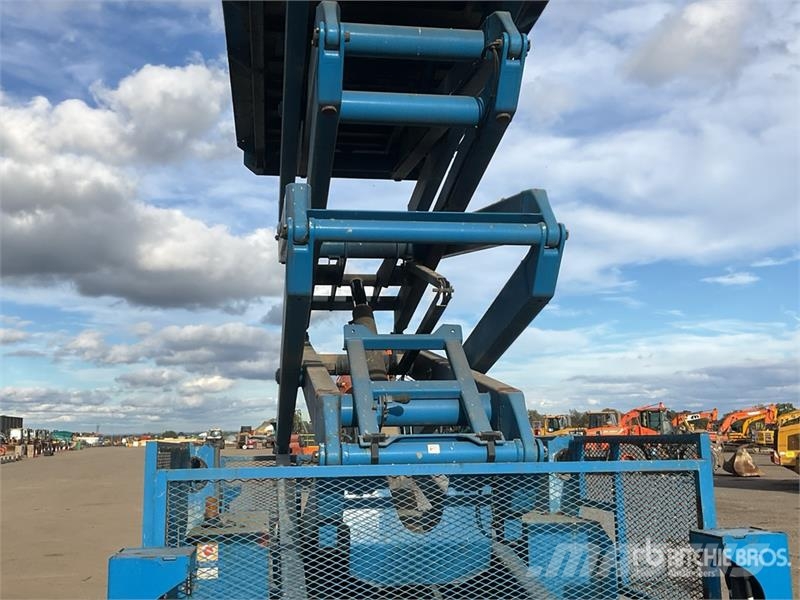 Genie GS4390 4x4 Diesel Scissor Lift Schaarhoogwerkers