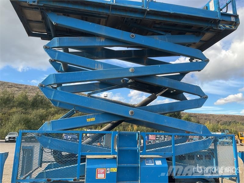 Genie GS4390 4x4 Diesel Scissor Lift Schaarhoogwerkers