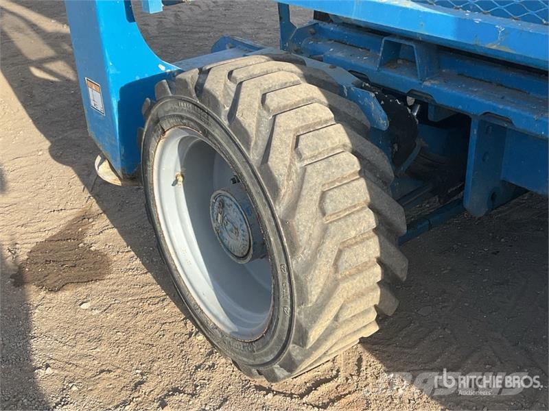 Genie GS4390 4x4 Diesel Scissor Lift Schaarhoogwerkers
