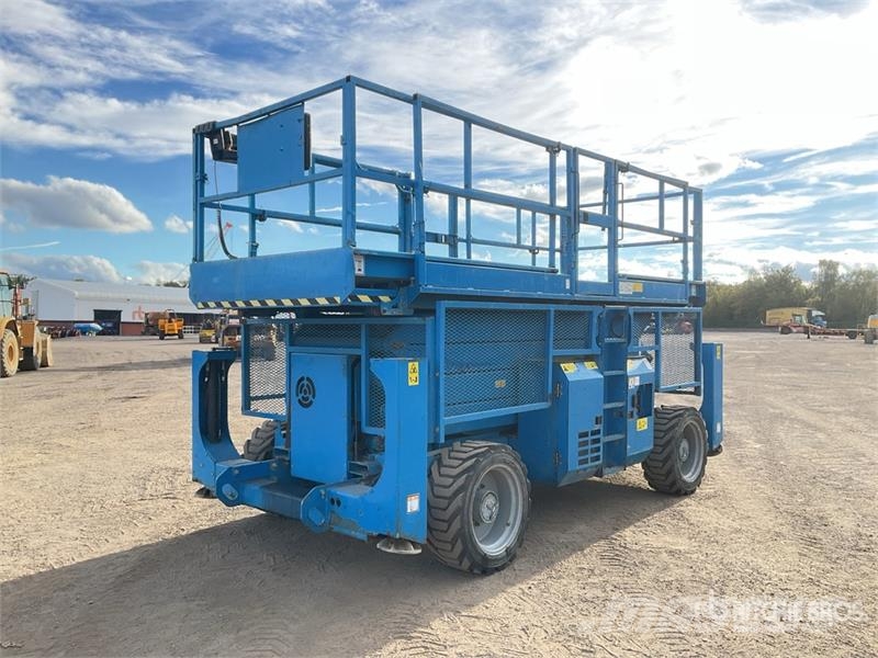 Genie GS4390 4x4 Diesel Scissor Lift Schaarhoogwerkers
