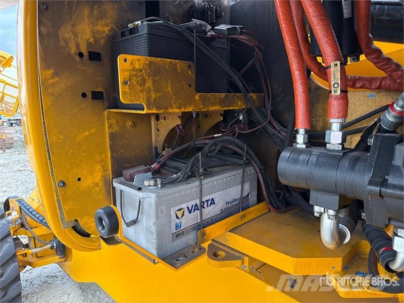 Genie S-105 Articulating Boom Lift (Inoperable) رافعات سلة مفصلية