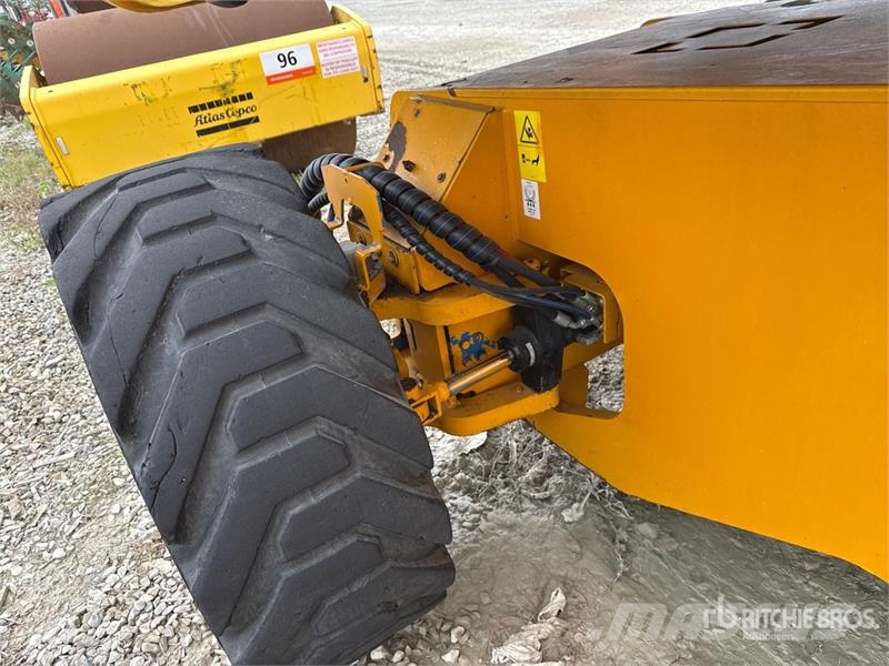 Genie S-105 Articulating Boom Lift (Inoperable) رافعات سلة مفصلية