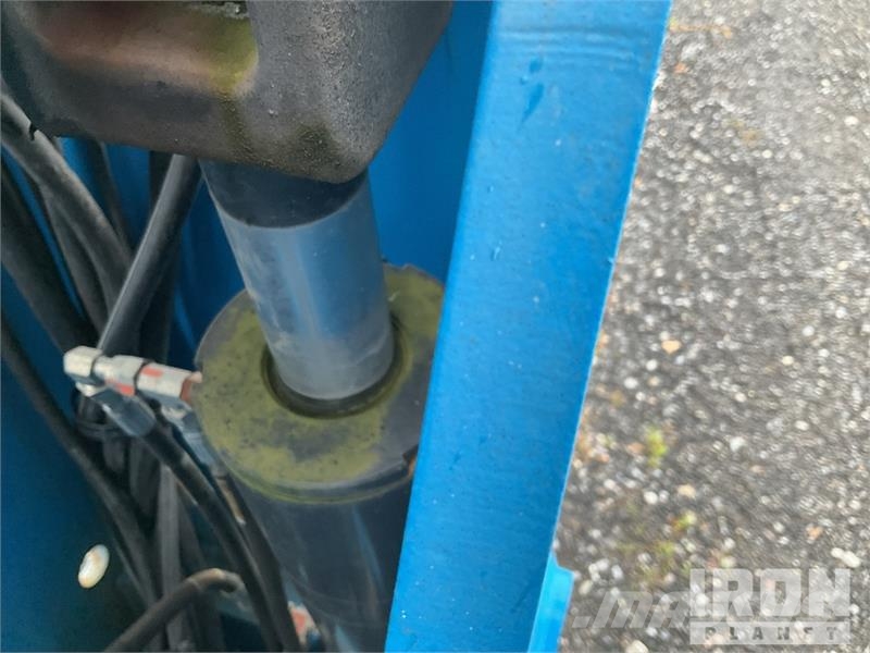 Genie S-60J 4WD Diesel Telescopic Boom Lift رافعات سلة تلسكوبية