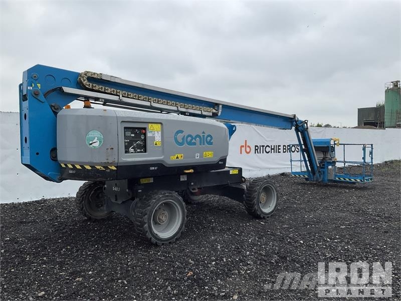Genie S-60J 4WD Diesel Telescopic Boom Lift رافعات سلة تلسكوبية