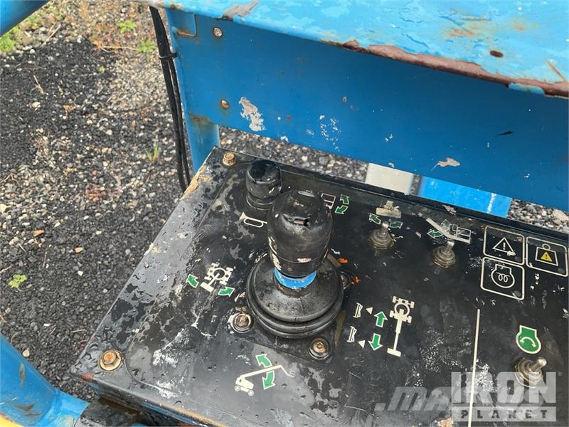 Genie S-60J 4WD Diesel Telescopic Boom Lift رافعات سلة تلسكوبية