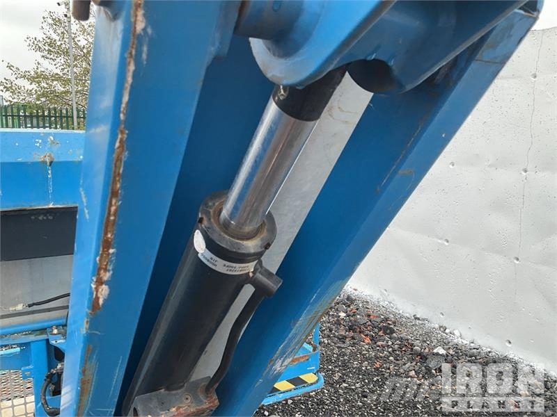 Genie S-60J 4WD Diesel Telescopic Boom Lift رافعات سلة تلسكوبية