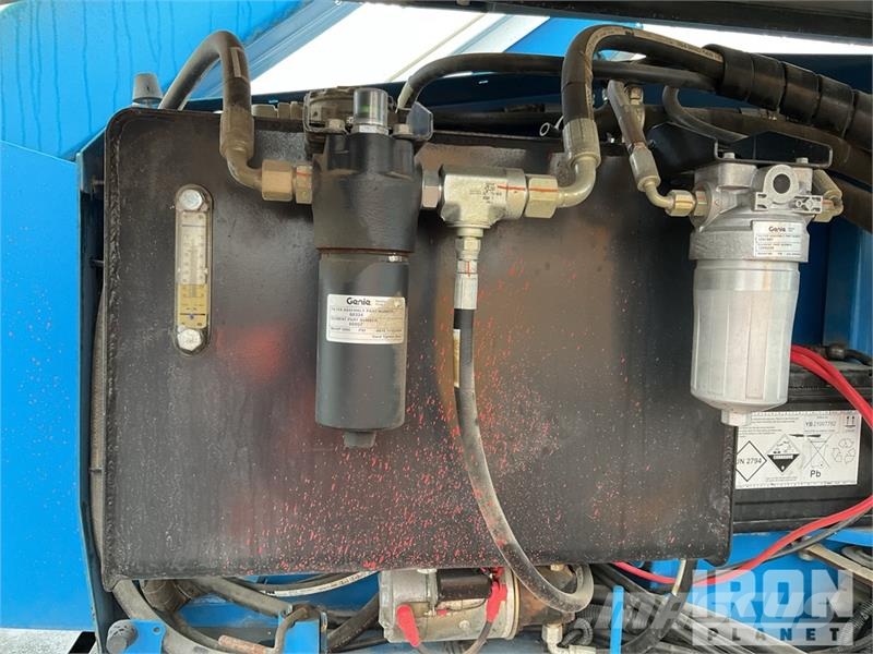 Genie S-60J 4WD Diesel Telescopic Boom Lift رافعات سلة تلسكوبية